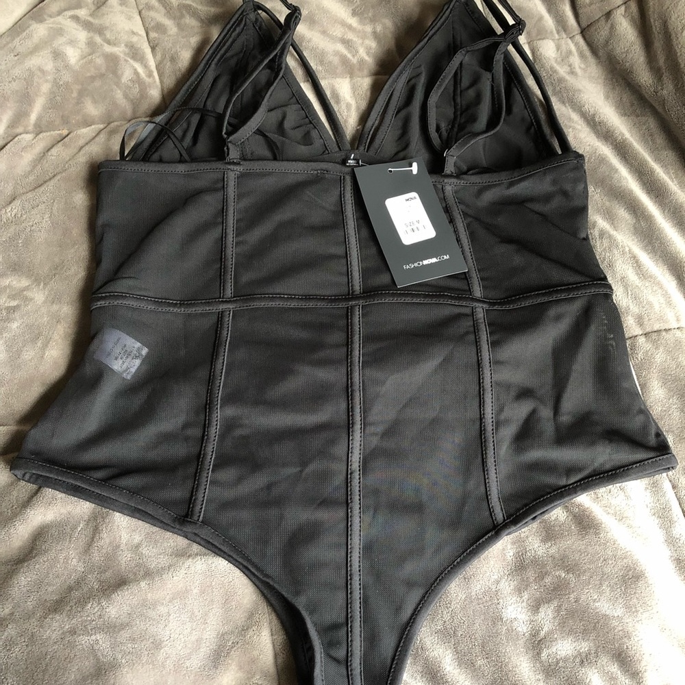 Fashion Nova Minimalistic Bodysuit. Never worn. - Picture 4 of 5